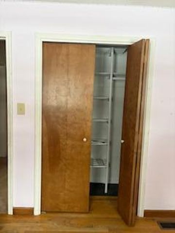 1484 Sherwood Court, Dearborn, MI 48124