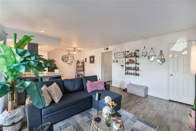 7200 Pirates Cove Road 1039, Las Vegas, NV 89145