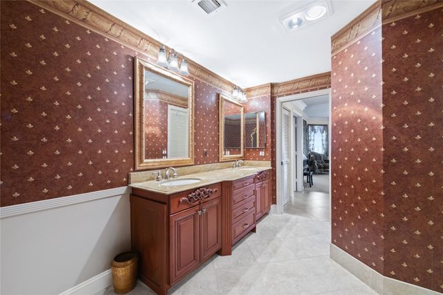 17031 Boca Club Boulevard 085A, Boca Raton, FL 33487