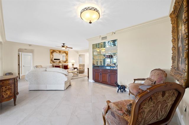 17031 Boca Club Boulevard 085A, Boca Raton, FL 33487