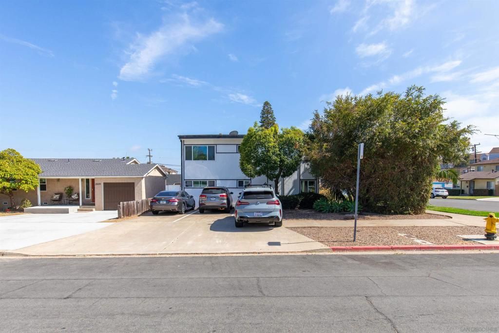 2003 Emerald Street, San Diego, CA 92109 — photo 4
