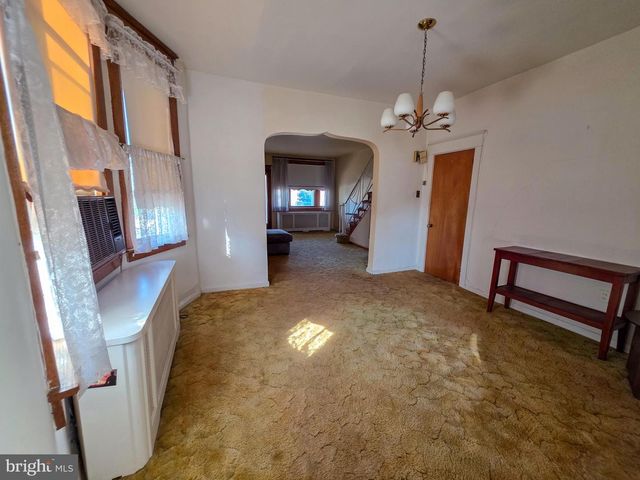 333 SANGER ST E, Philadelphia, PA 19120
