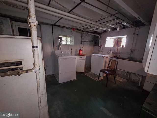 333 SANGER ST E, Philadelphia, PA 19120