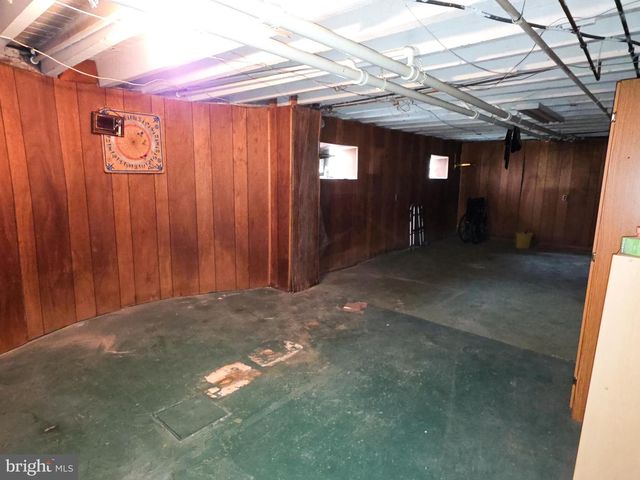 333 SANGER ST E, Philadelphia, PA 19120
