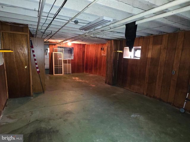 333 SANGER ST E, Philadelphia, PA 19120