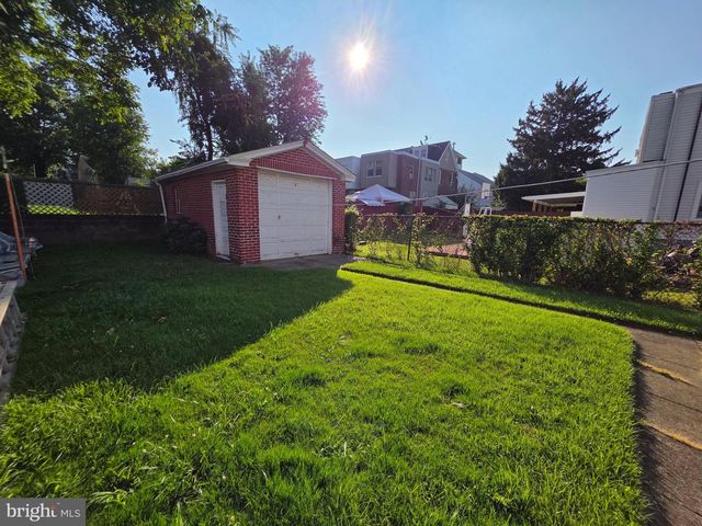 333 SANGER ST E, Philadelphia, PA 19120