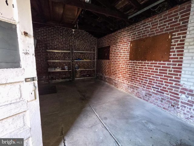 333 SANGER ST E, Philadelphia, PA 19120