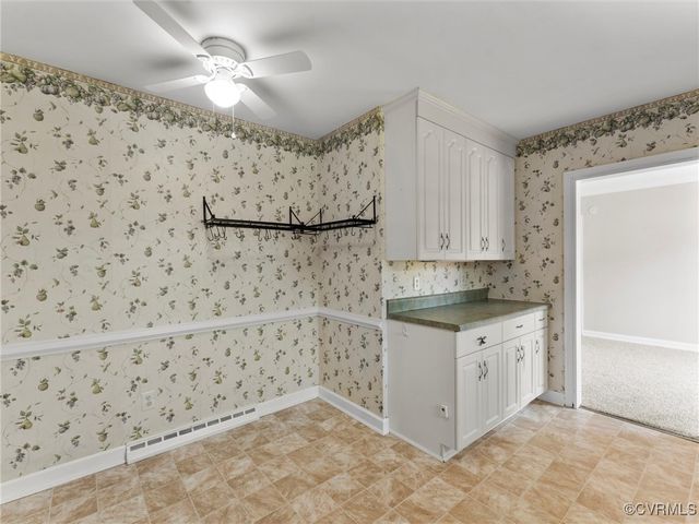 3301 Warsaw Ave, Hopewell, VA 23860