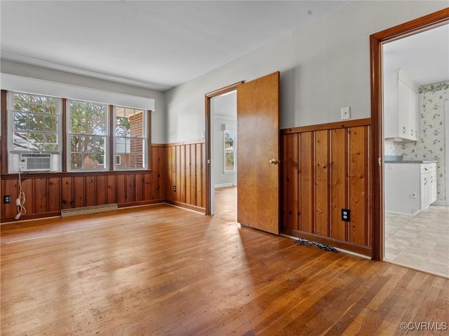 3301 Warsaw Ave, Hopewell, VA 23860