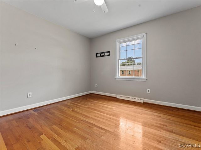 3301 Warsaw Ave, Hopewell, VA 23860