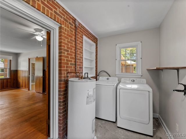 3301 Warsaw Ave, Hopewell, VA 23860