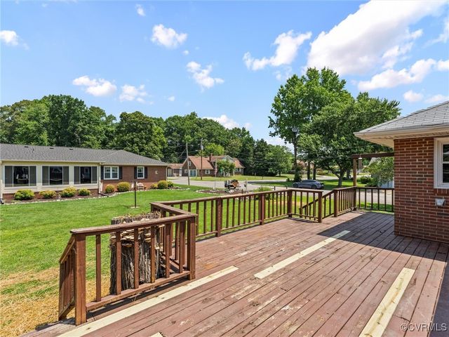 3301 Warsaw Ave, Hopewell, VA 23860