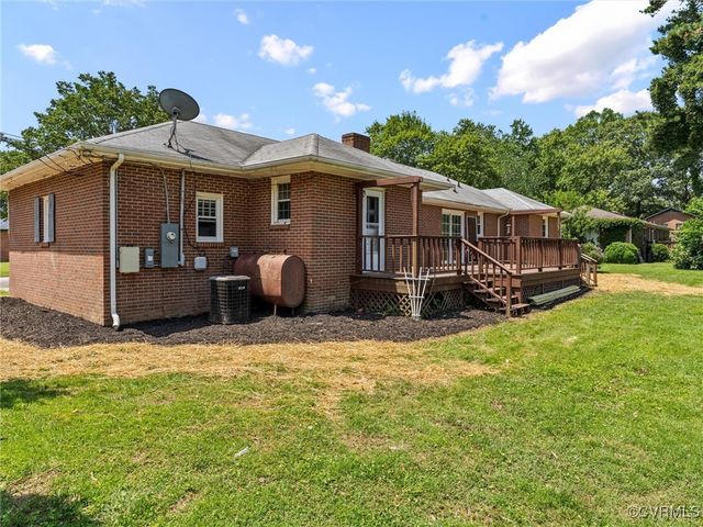 3301 Warsaw Ave, Hopewell, VA 23860