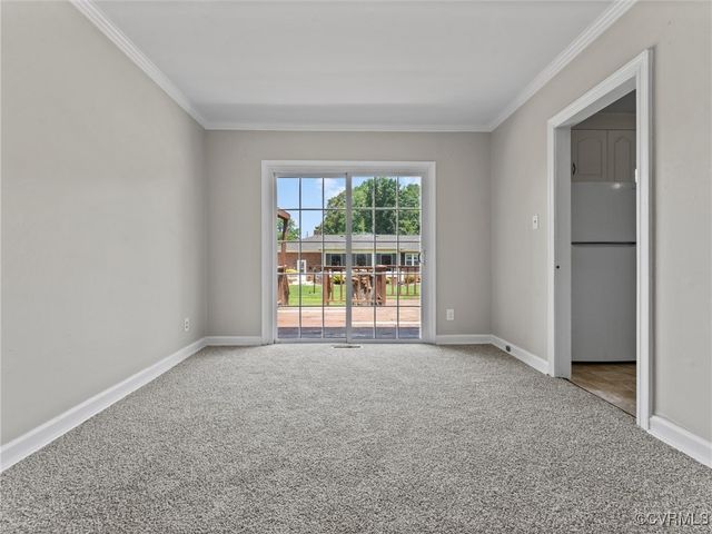 3301 Warsaw Ave, Hopewell, VA 23860