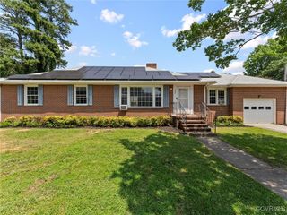 3301 Warsaw Ave, Hopewell, VA 23860