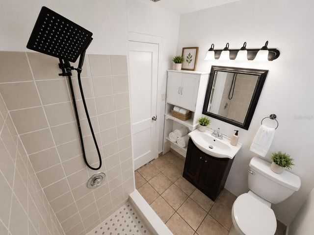 5825 YUCATAN DRIVE, Orlando, FL 32807