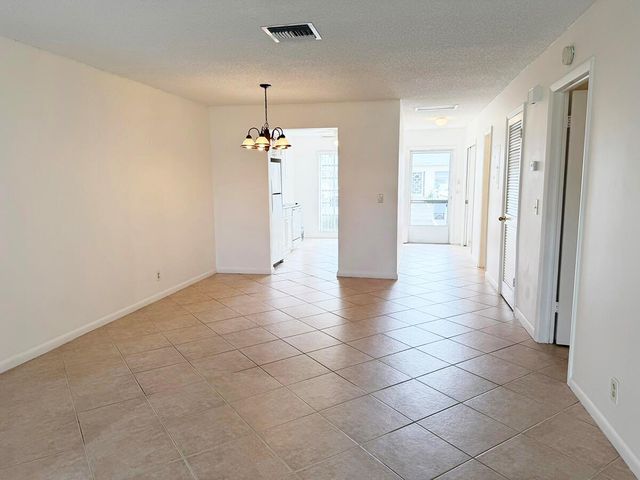 13745 Flora Place, Unit C, Delray Beach, FL 33484