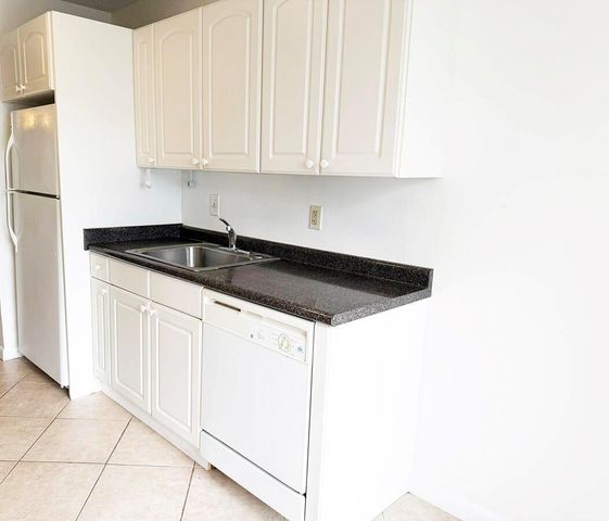 13745 Flora Place, Unit C, Delray Beach, FL 33484