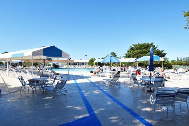 13745 Flora Place, Unit C, Delray Beach, FL 33484