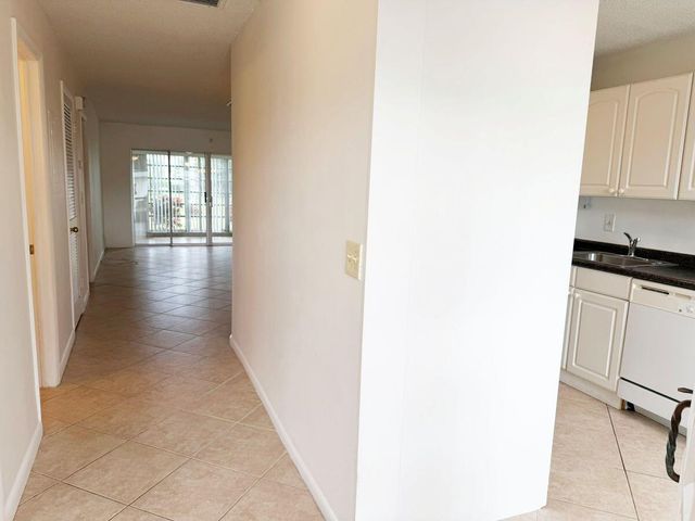13745 Flora Place, Unit C, Delray Beach, FL 33484