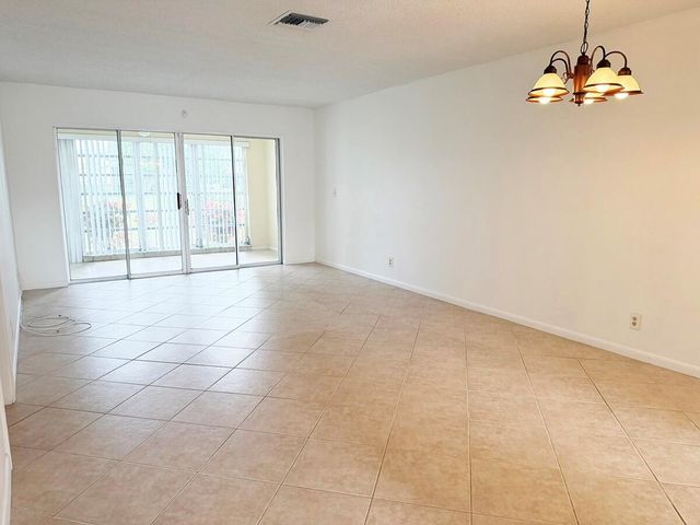 13745 Flora Place, Unit C, Delray Beach, FL 33484