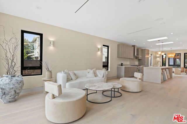 2225 Walnut Avenue, Venice (los Angeles), CA 90291