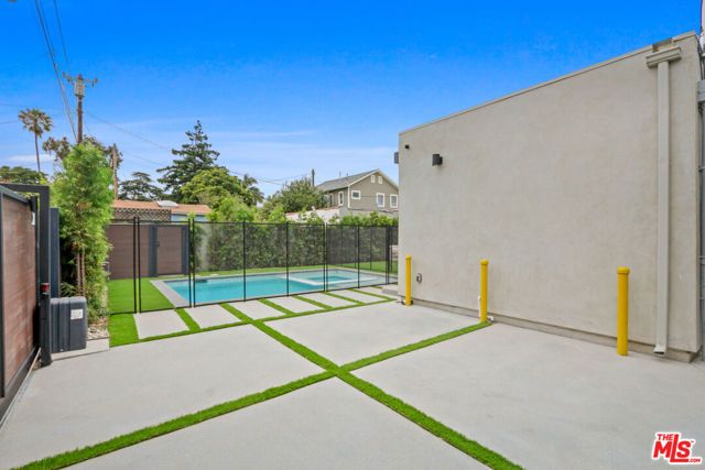 2225 Walnut Avenue, Venice (los Angeles), CA 90291