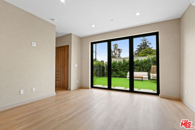 2225 Walnut Avenue, Venice (los Angeles), CA 90291