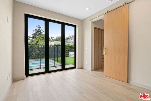 2225 Walnut Avenue, Venice (los Angeles), CA 90291