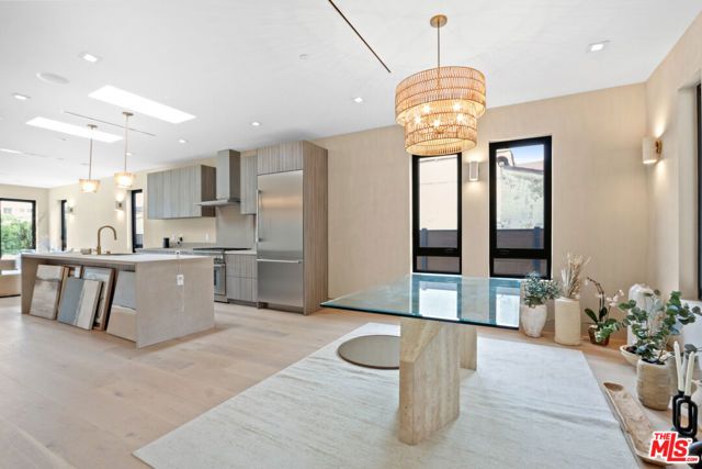2225 Walnut Avenue, Venice (los Angeles), CA 90291