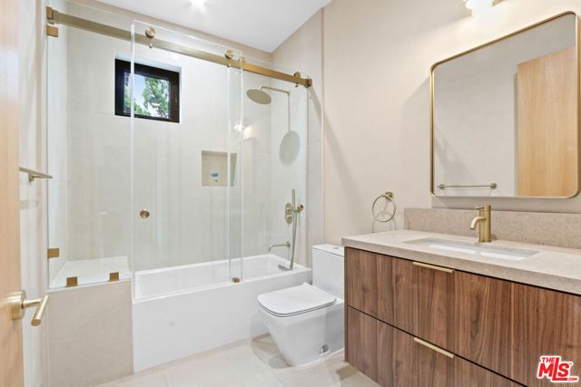 2225 Walnut Avenue, Venice (los Angeles), CA 90291