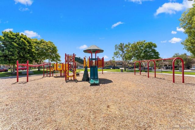 1505 Fieldbrook St, Chula Vista, CA 91913