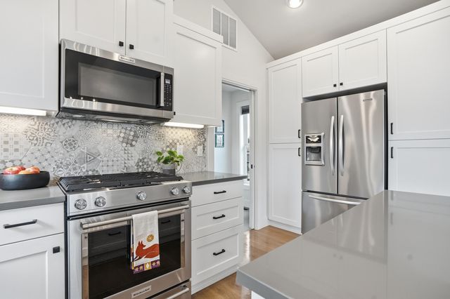 2777 NW High Lakes Loop, Bend, OR 97703