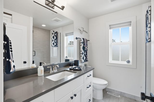 2777 NW High Lakes Loop, Bend, OR 97703