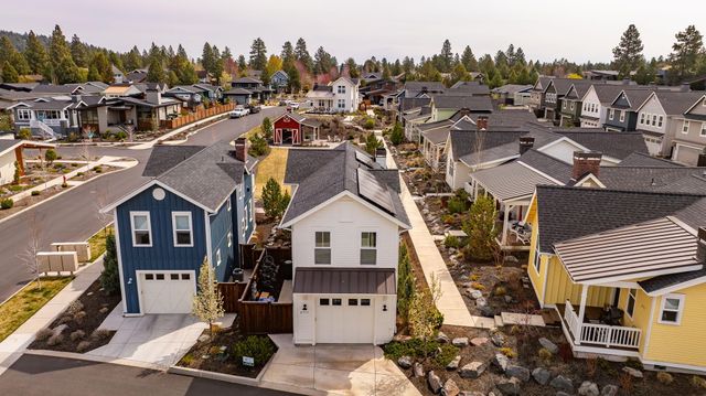 2777 NW High Lakes Loop, Bend, OR 97703