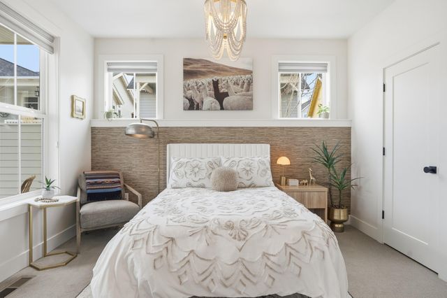 2777 NW High Lakes Loop, Bend, OR 97703