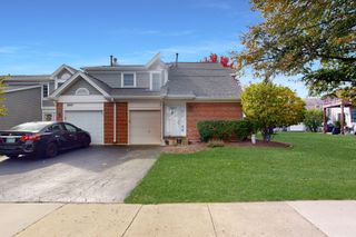 262 Allegro Lane 25-7, Carol Stream, IL 60188
