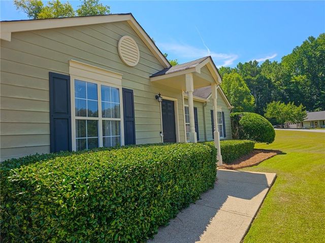 145 Colemans Bluff Drive, Woodstock, GA 30188