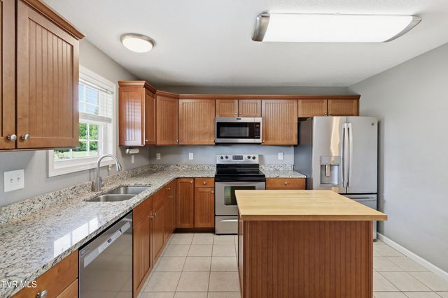 767 Possum Creek Road, Greeneville, TN 37743