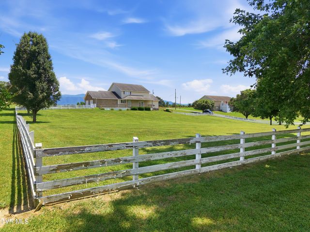 767 Possum Creek Road, Greeneville, TN 37743