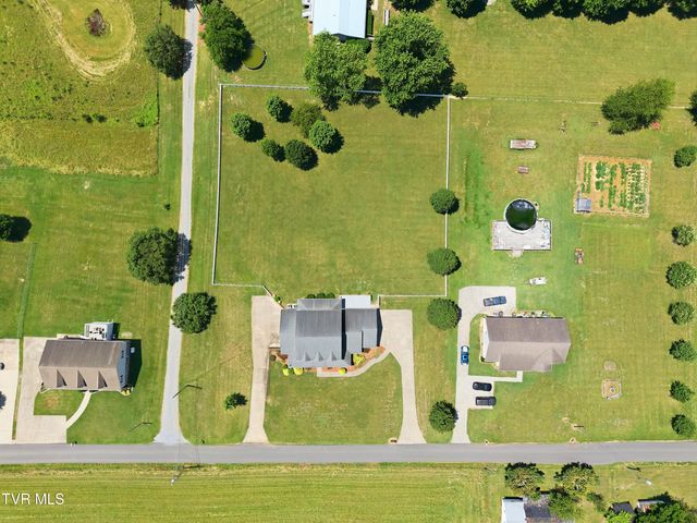 767 Possum Creek Road, Greeneville, TN 37743