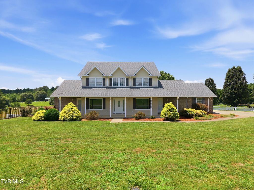767 Possum Creek Road, Greeneville, TN 37743