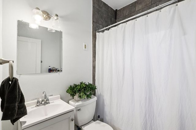 234 W 41st Avenue, Gary, IN 46408