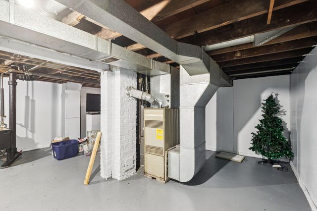 234 W 41st Avenue, Gary, IN 46408