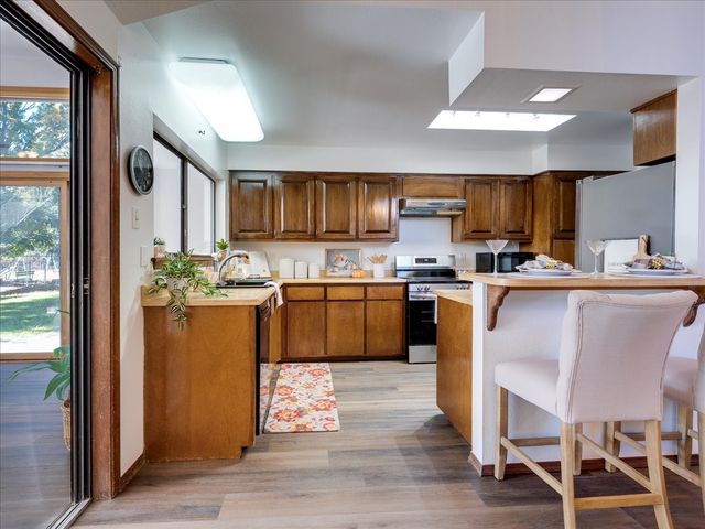 382 Catherine, White Rock, NM 87547