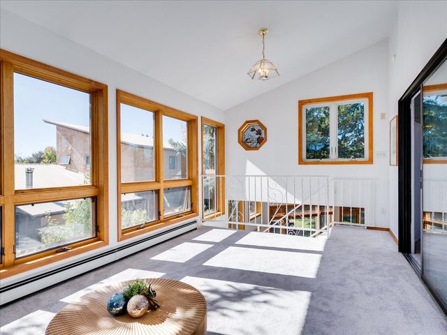 382 Catherine, White Rock, NM 87547