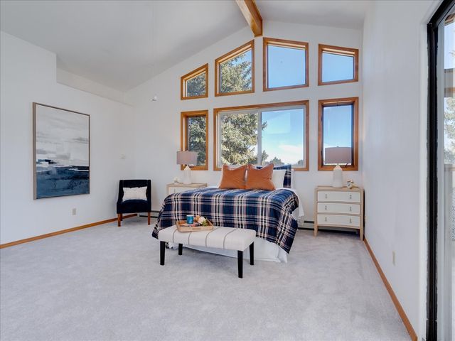 382 Catherine, White Rock, NM 87547