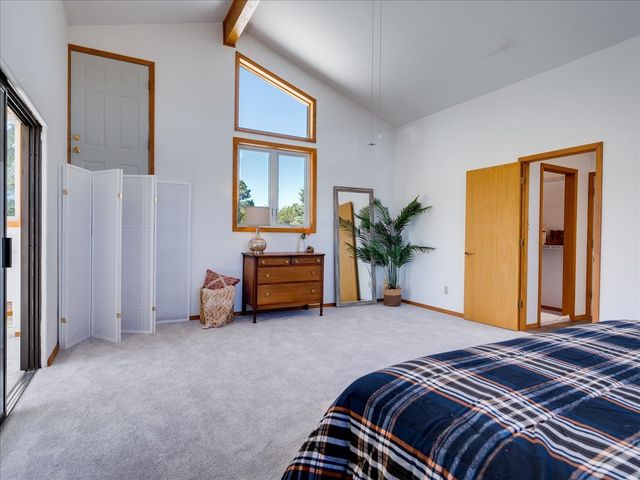 382 Catherine, White Rock, NM 87547