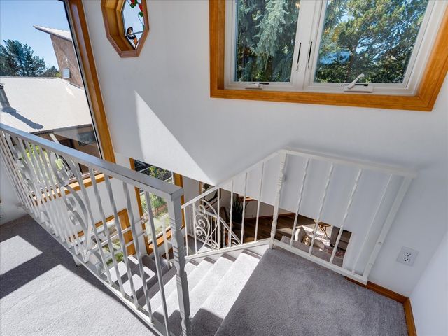 382 Catherine, White Rock, NM 87547