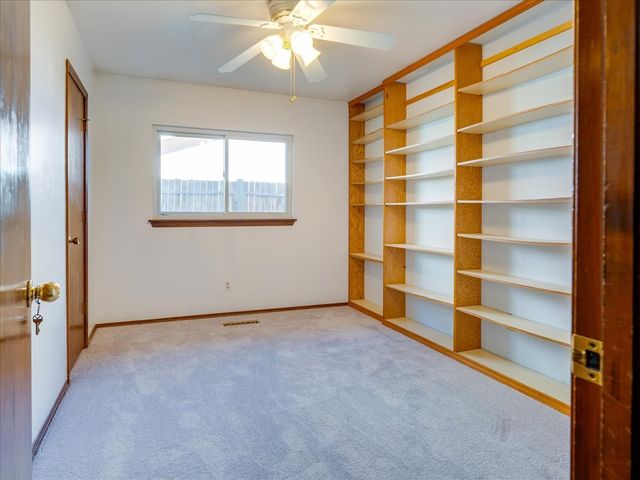 382 Catherine, White Rock, NM 87547